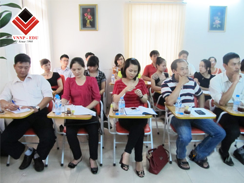 Kh&oacute;a học quản trị nh&acirc;n sự tại h&agrave; nội