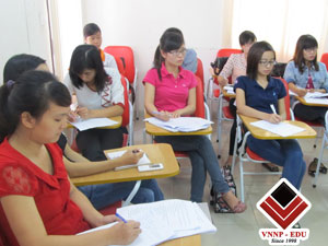 Học hành chính văn phòng ra làm gì?